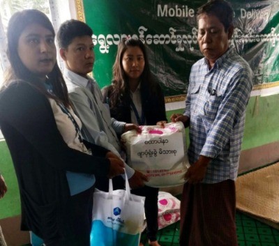 Read more about the article Donation for Fire Victim at Phyapon